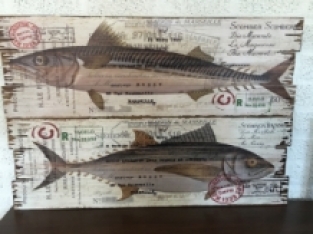 Set van 2 Houten wandborden met daarop: makreel&tonijn